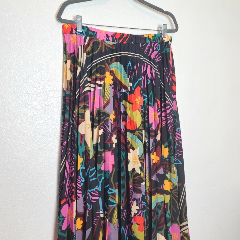Johnny Was Wild Isabelle Floral Tropical Pleated Maxi Skirt Size Large - Picture 9 of 10